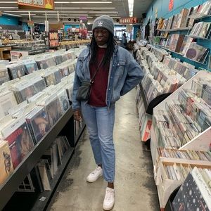 Meet your Posher, Busiwa